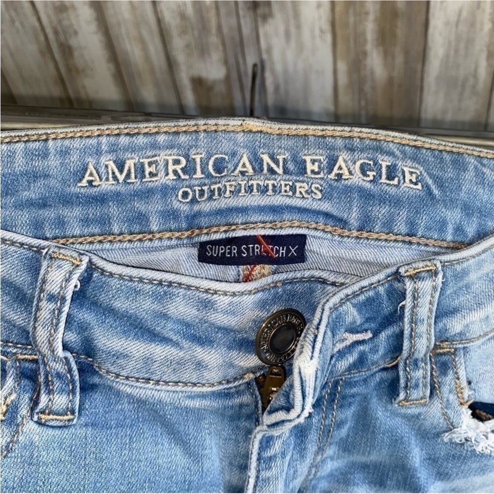 American Eagle Super Stretch X Light Wash Distressed Jeggings - Picture 8 of 10